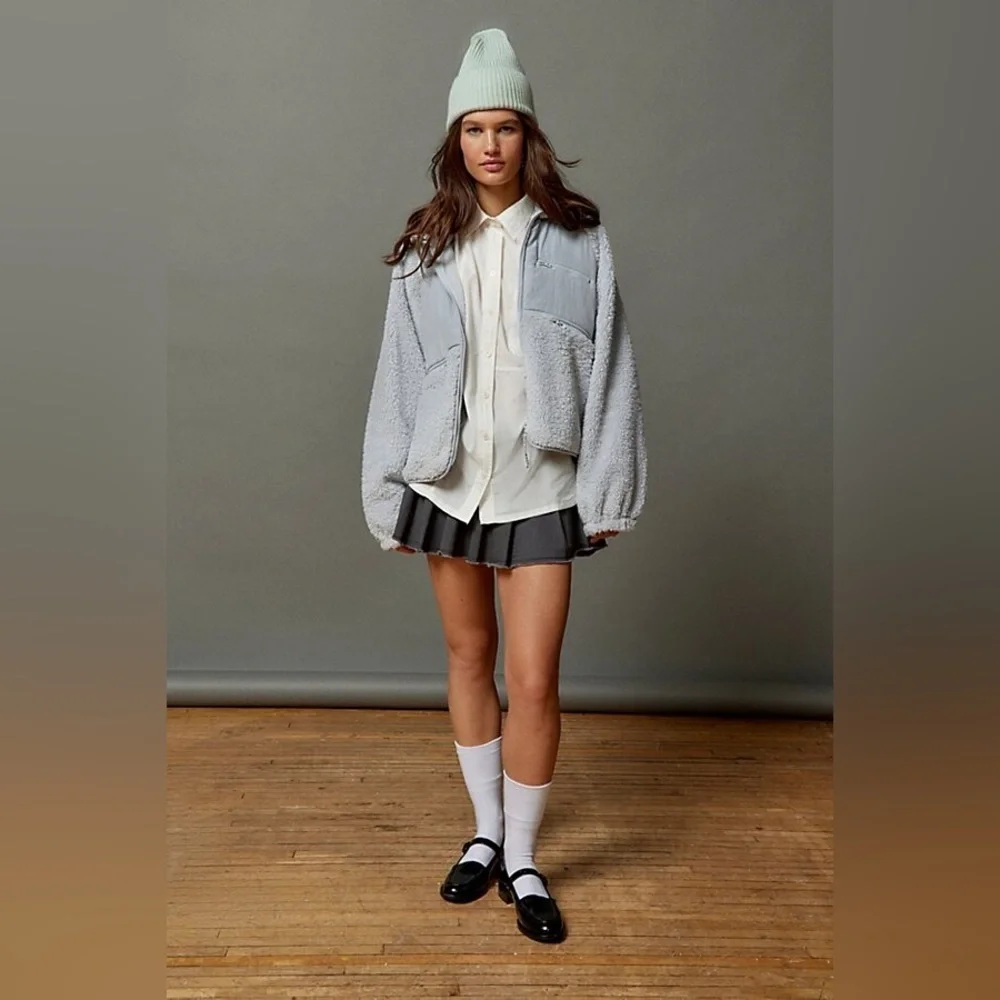 URBAN OUTFITTERS chuck fleece zip up - Picture 1 of 9